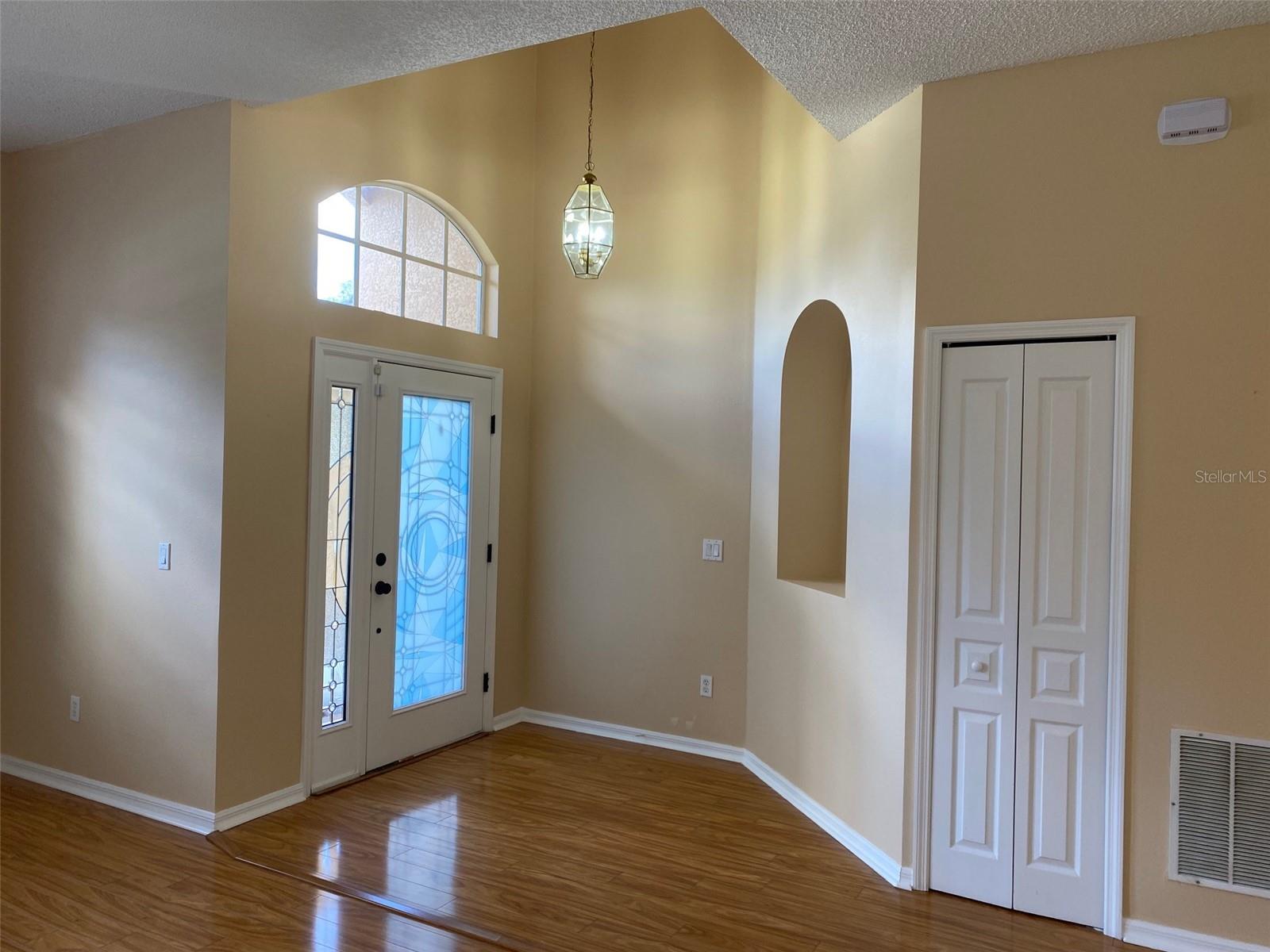 KINGSBRIDGE EAST VILLAGE UNIT 3A - Residential Lease