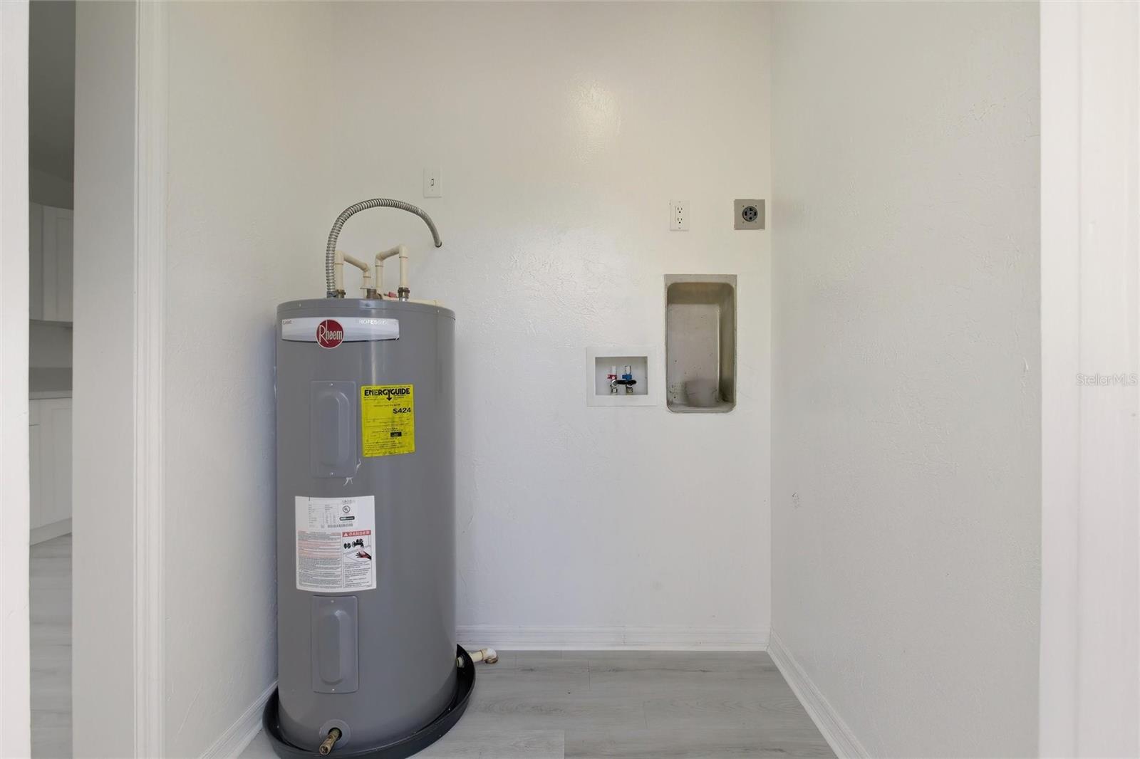 NEWTOWN HEIGHTS FIRST ADD TO - Residential