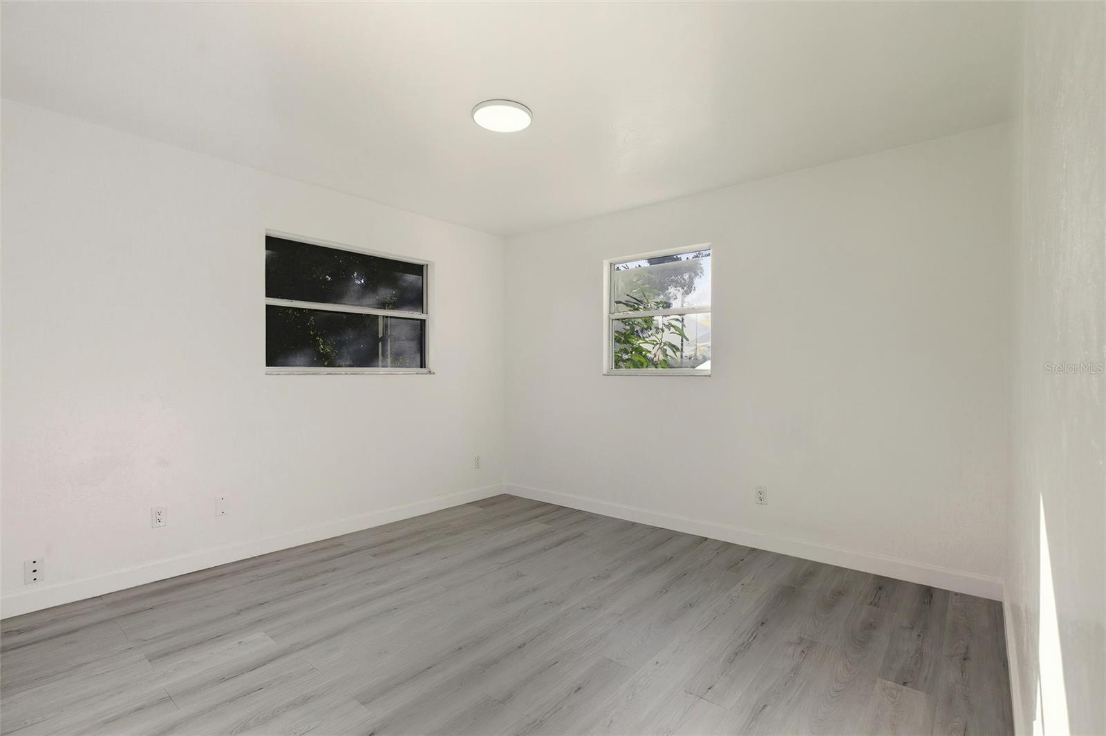 NEWTOWN HEIGHTS FIRST ADD TO - Residential