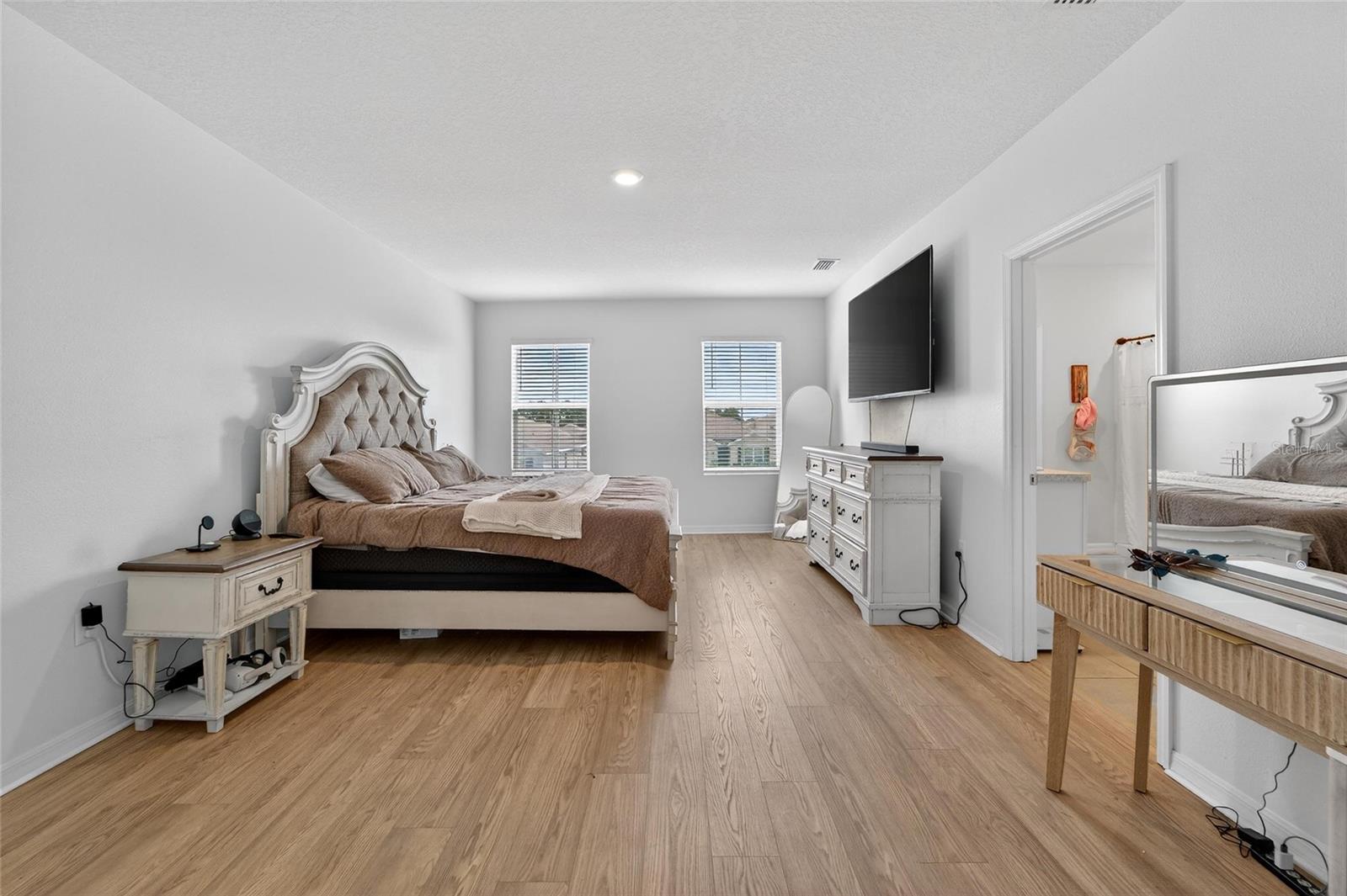 JOHNSON POINTE - Residential