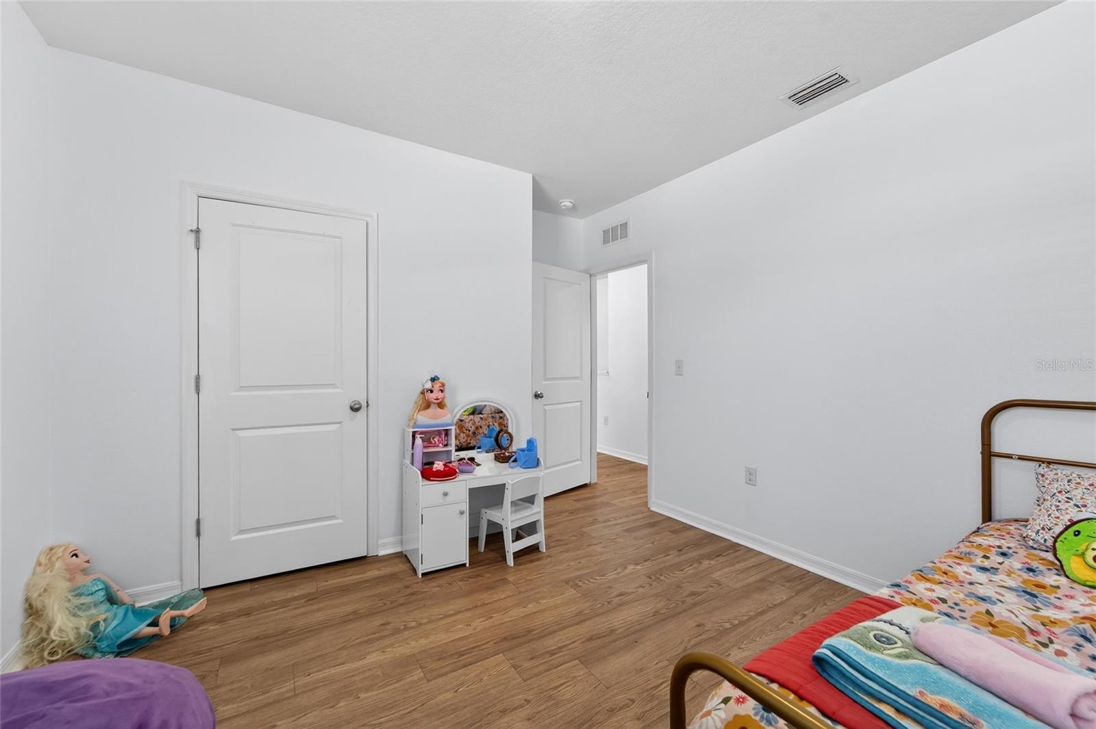 JOHNSON POINTE - Residential