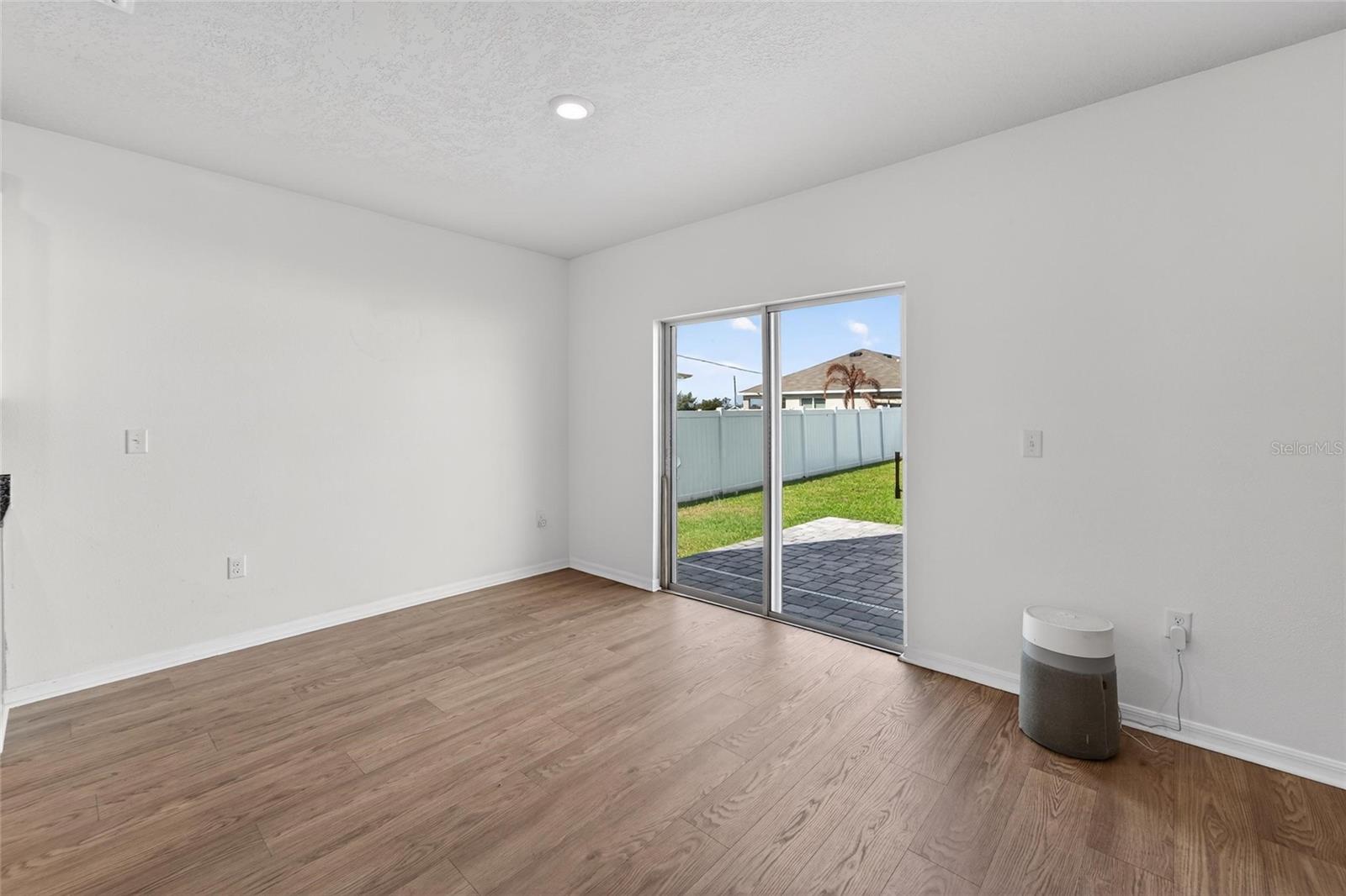 JOHNSON POINTE - Residential