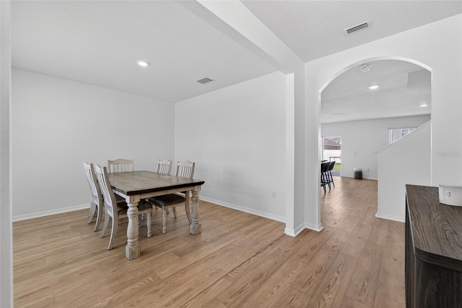 JOHNSON POINTE - Residential