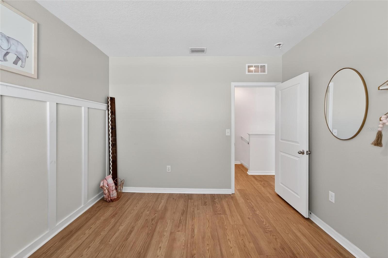 JOHNSON POINTE - Residential