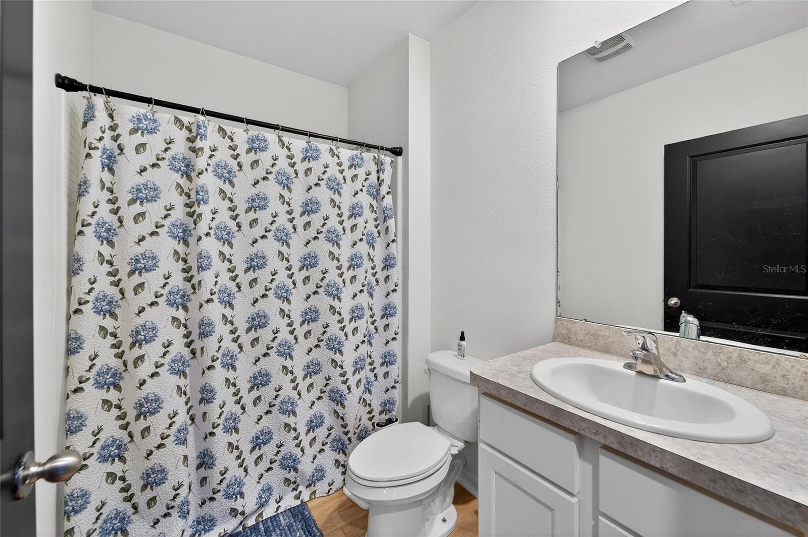 JOHNSON POINTE - Residential