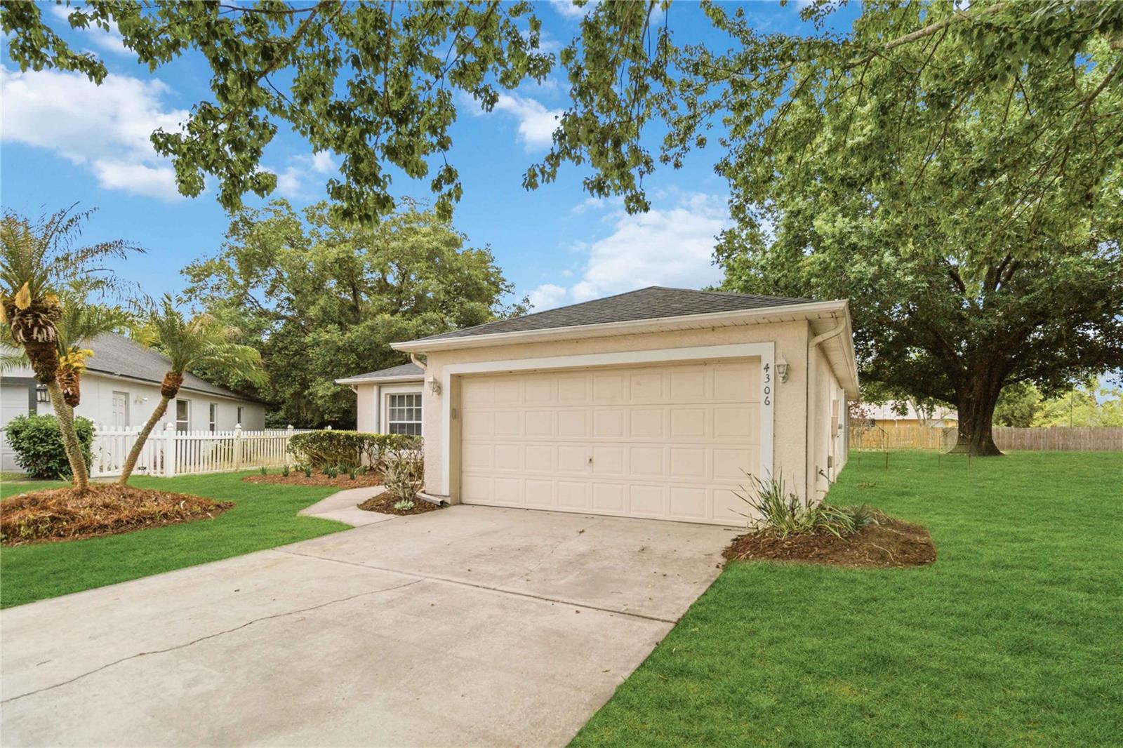 4306 PEBBLESTONE COURT