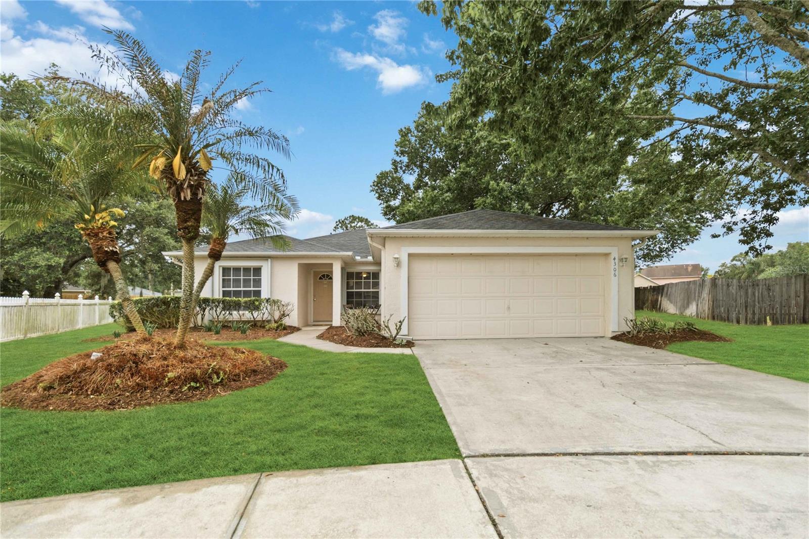 4306 PEBBLESTONE COURT