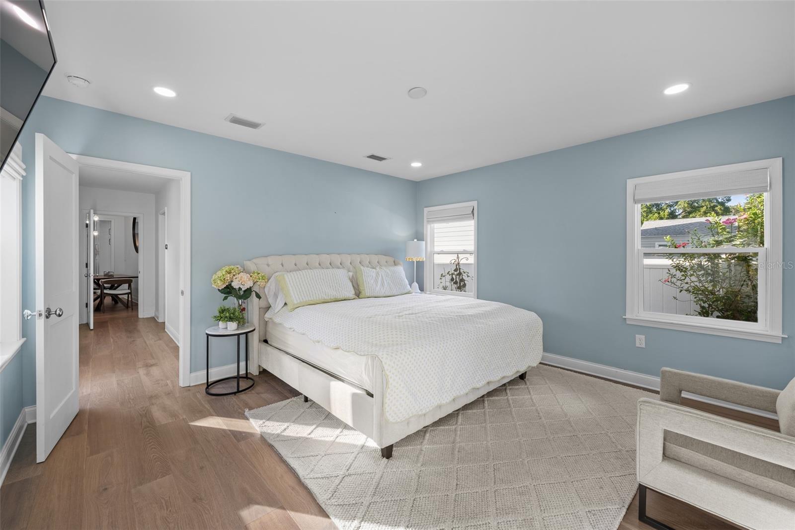 GRAY GABLES - Residential