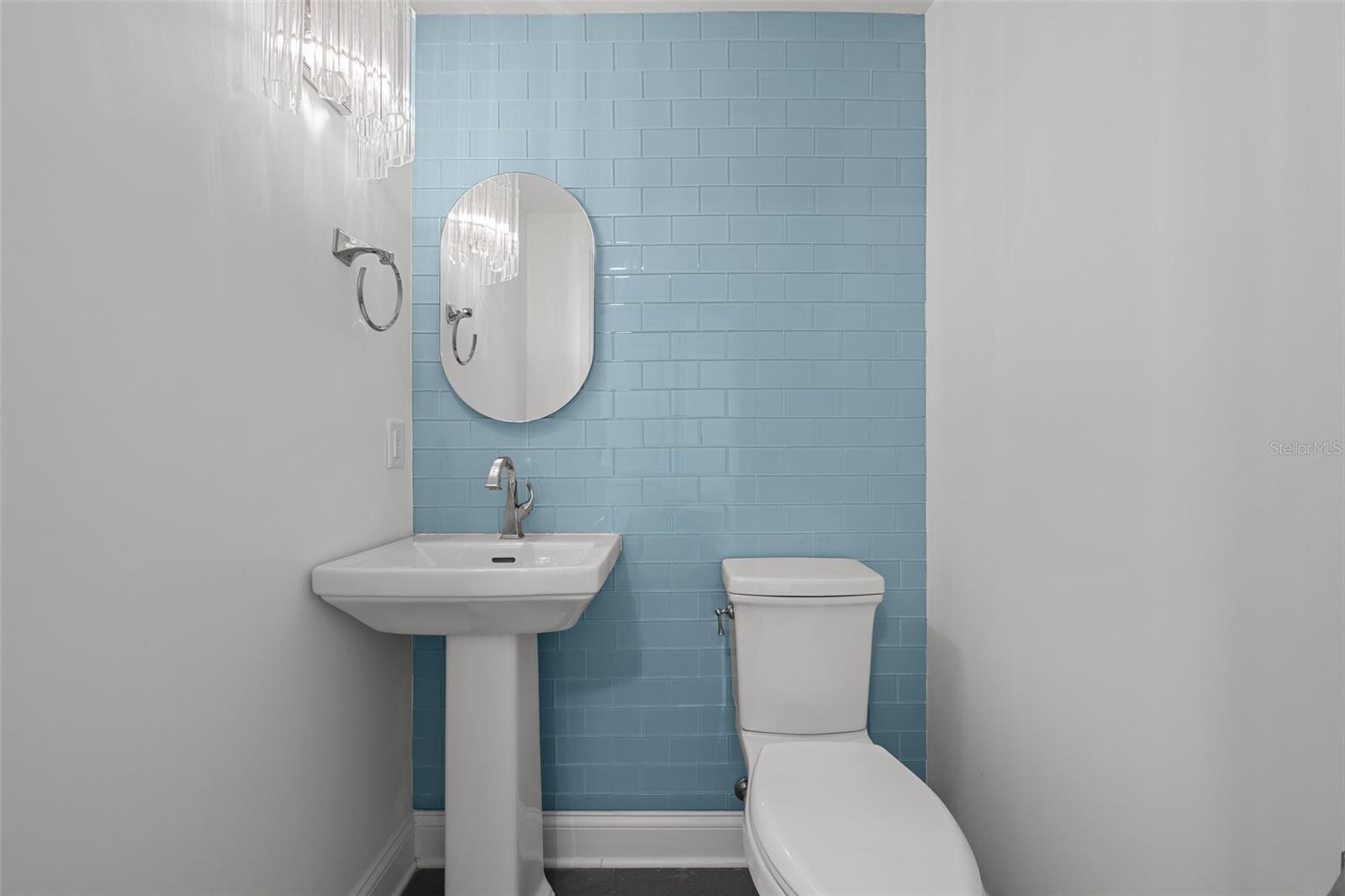 GRAY GABLES - Residential