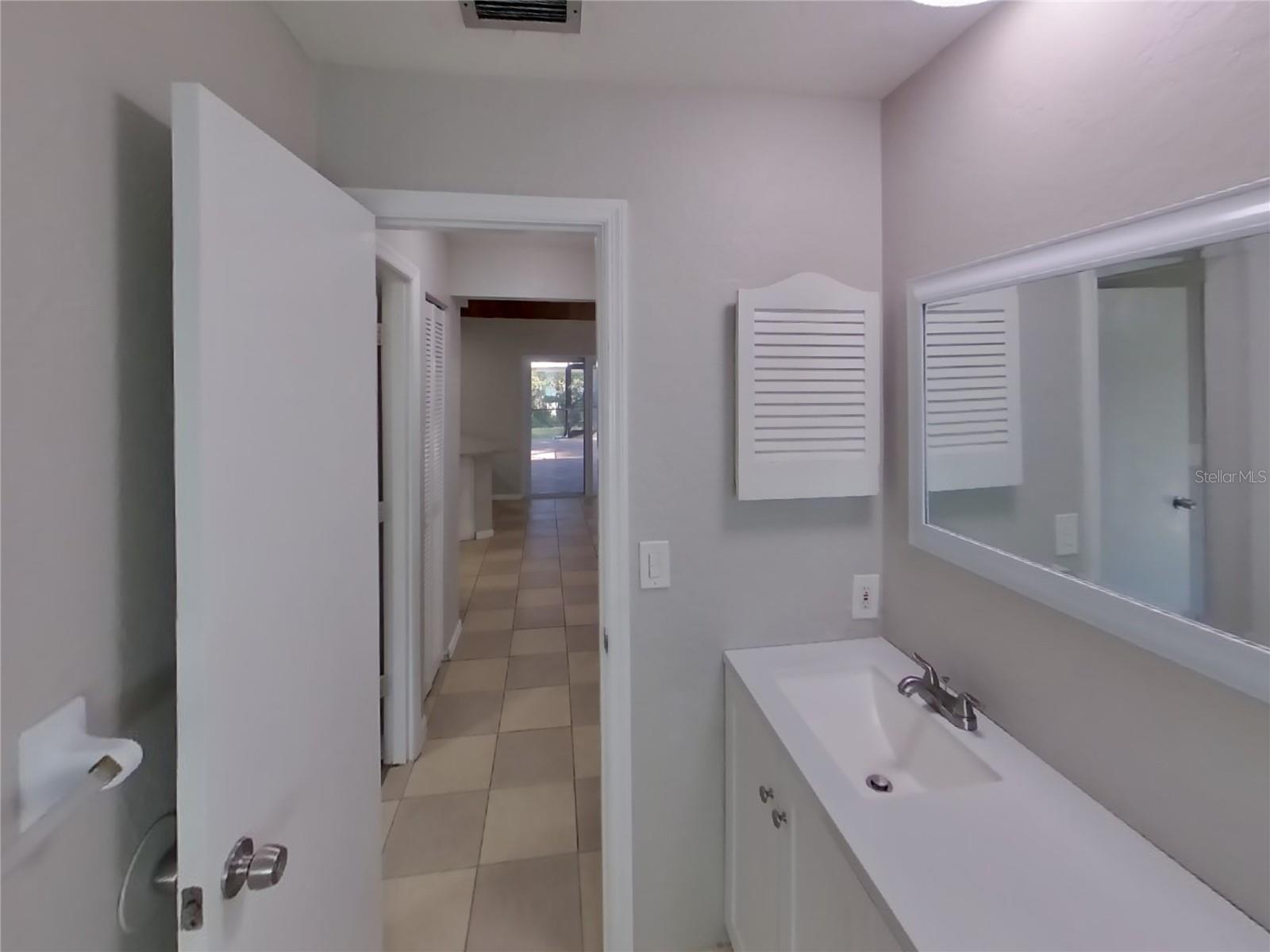 DESOTO LAKES COUNTRY CLUB COLONY 4 - Residential Lease