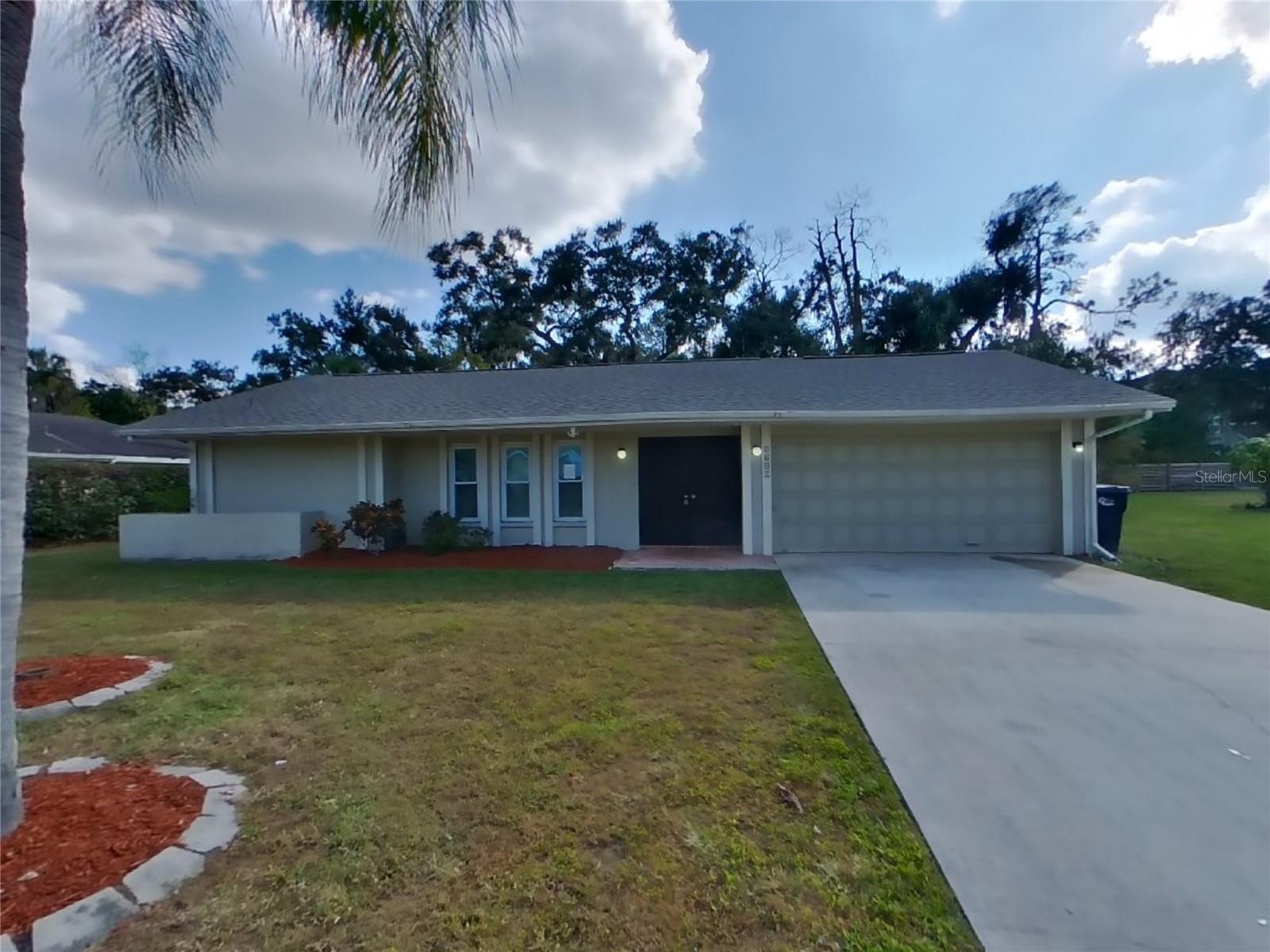 DESOTO LAKES COUNTRY CLUB COLONY 4 - Residential Lease