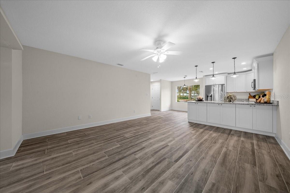 BAY VILLAS - Residential