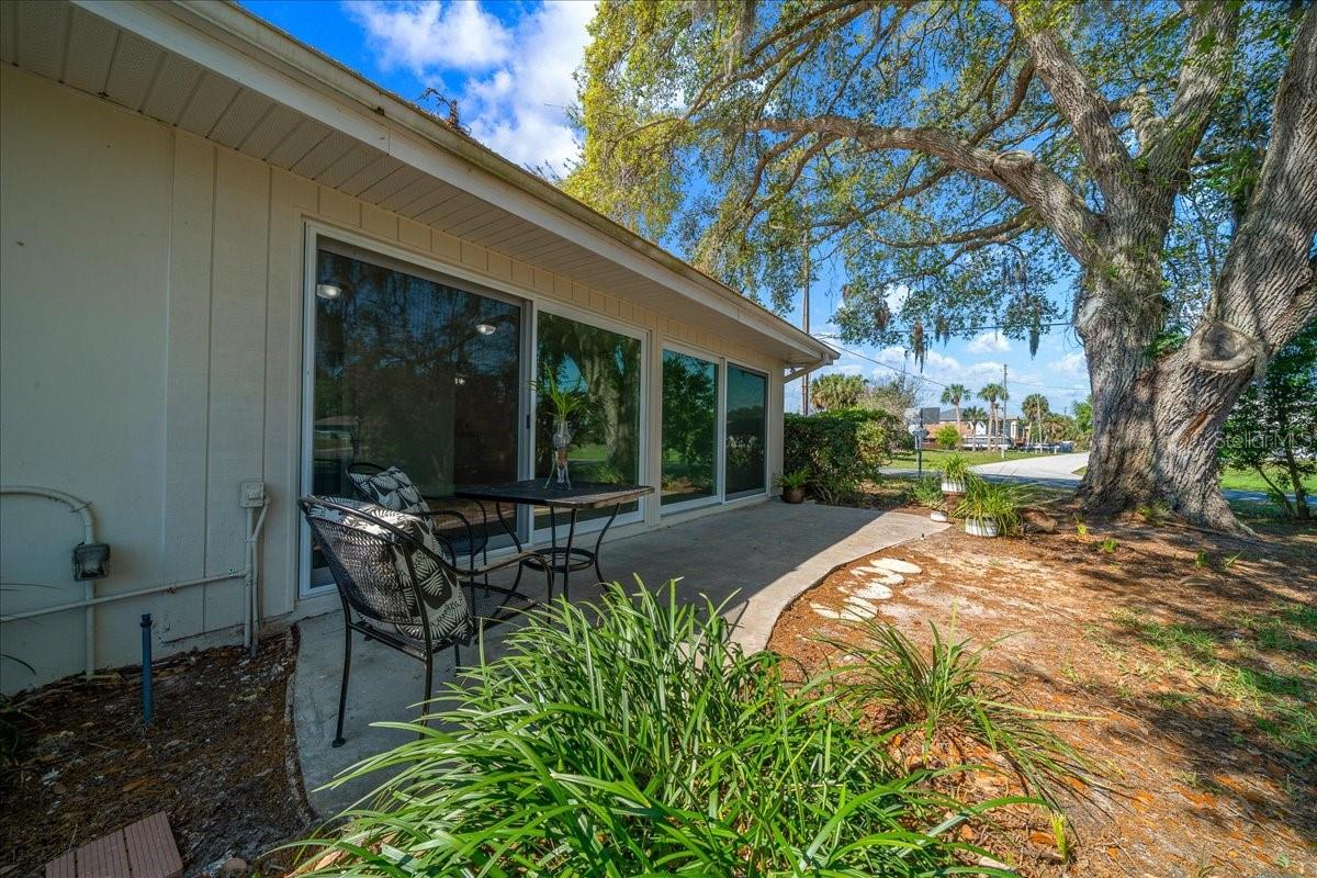 BAY VILLAS - Residential