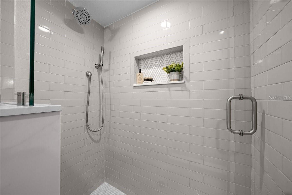 BAY VILLAS - Residential