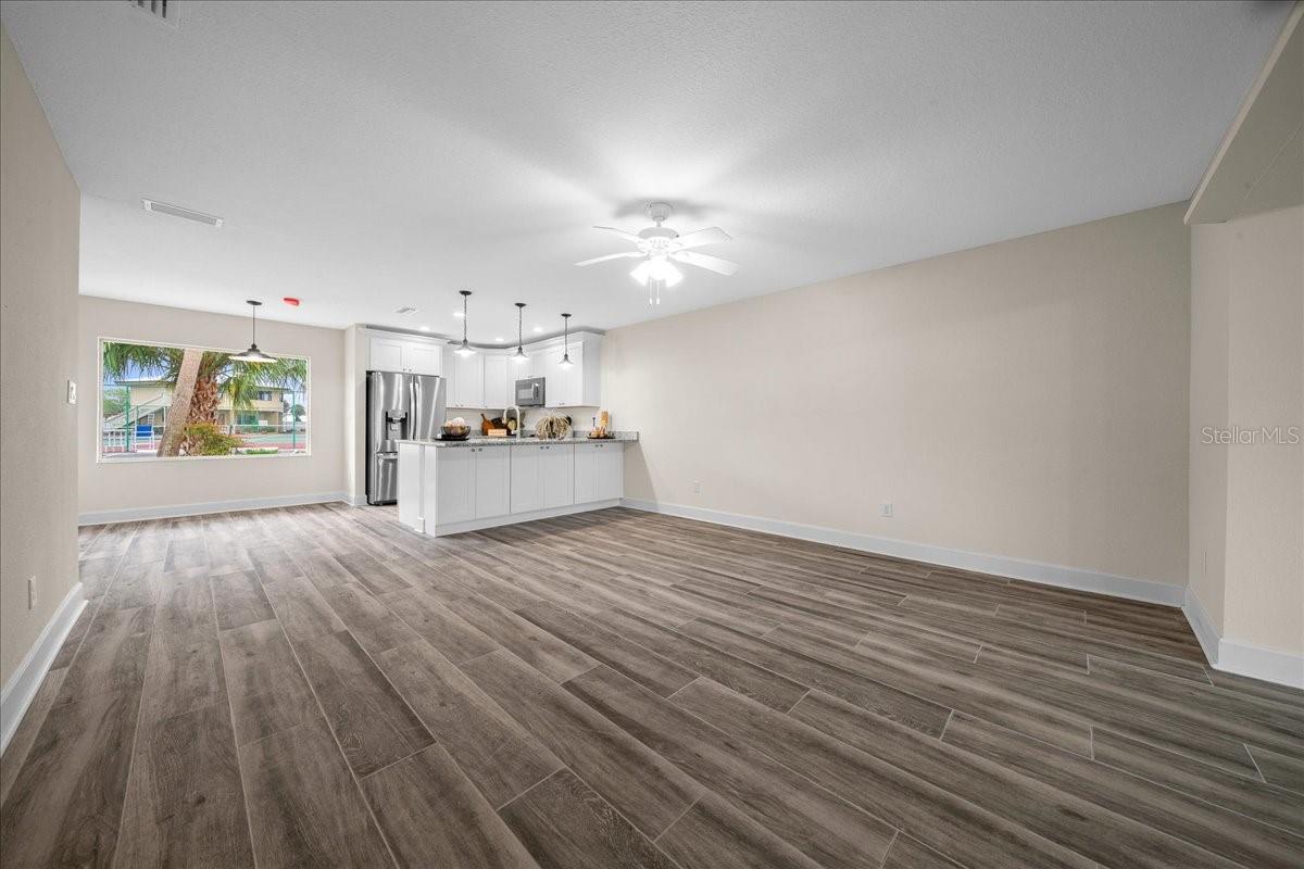 BAY VILLAS - Residential