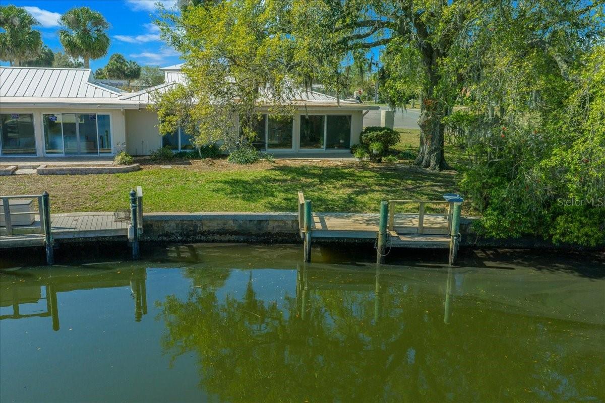 BAY VILLAS - Residential