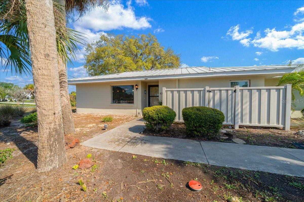 BAY VILLAS - Residential