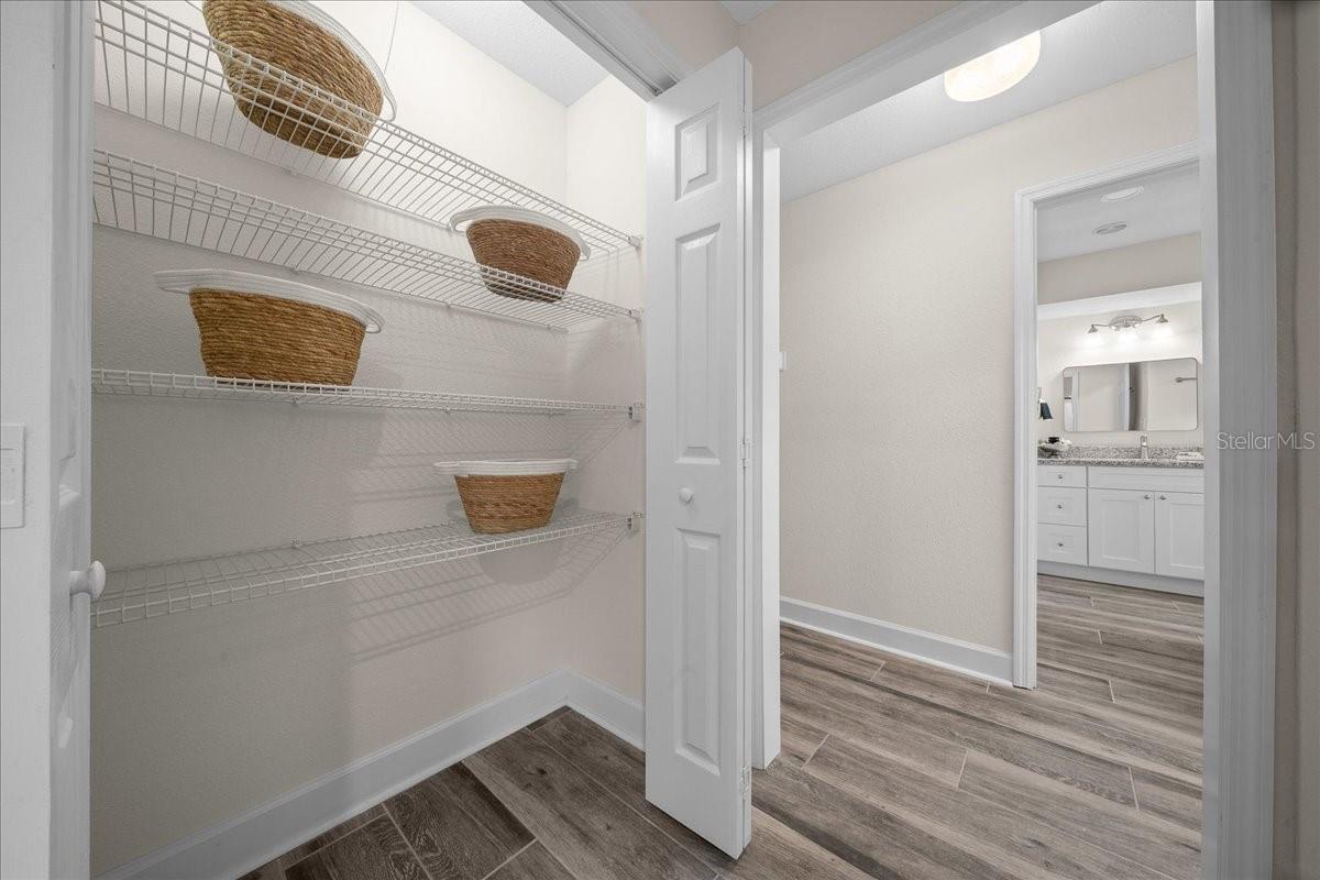 BAY VILLAS - Residential