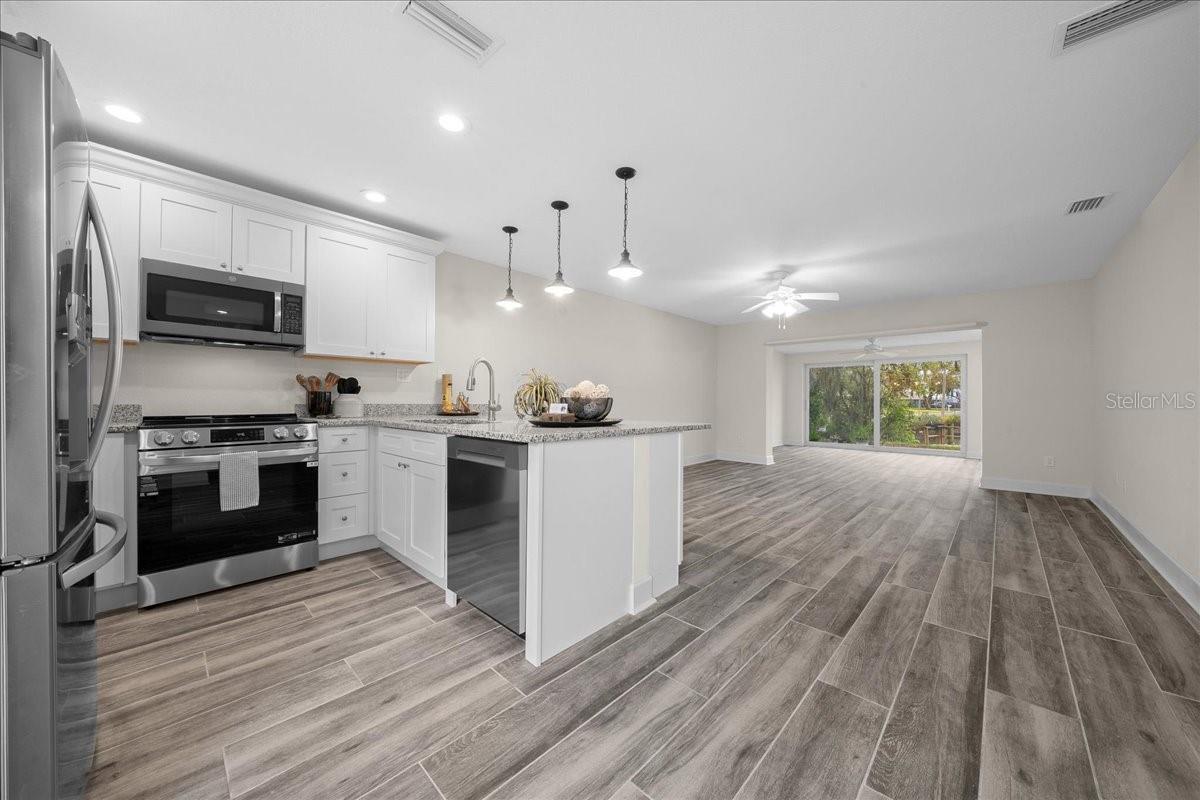 BAY VILLAS - Residential