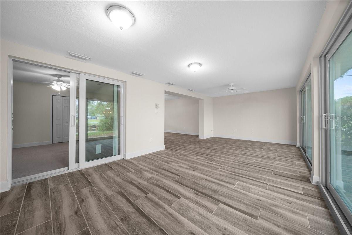 BAY VILLAS - Residential