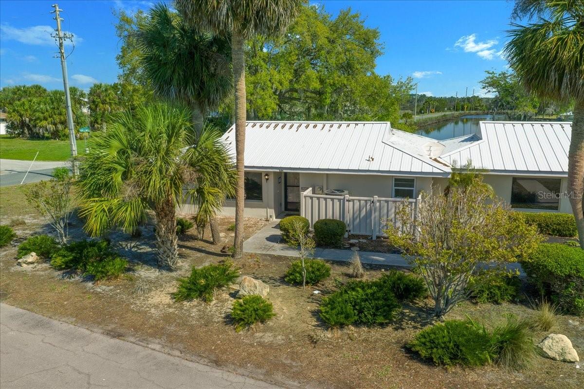 BAY VILLAS - Residential