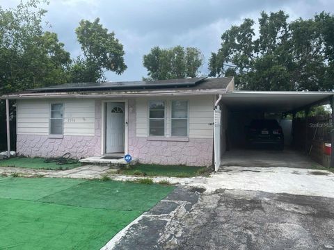 Photo of 2216 W Skagway Avenue, Tampa, FL 33604 (MLS # TB8404344)