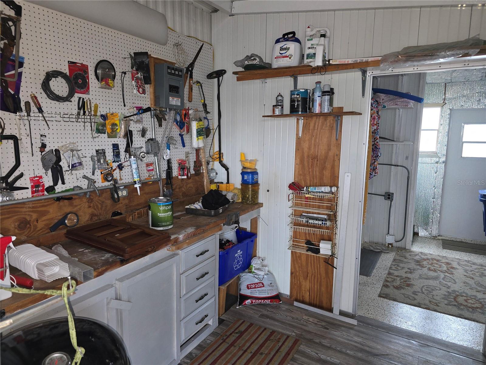 POLYNESIAN VILLAGE - Residential