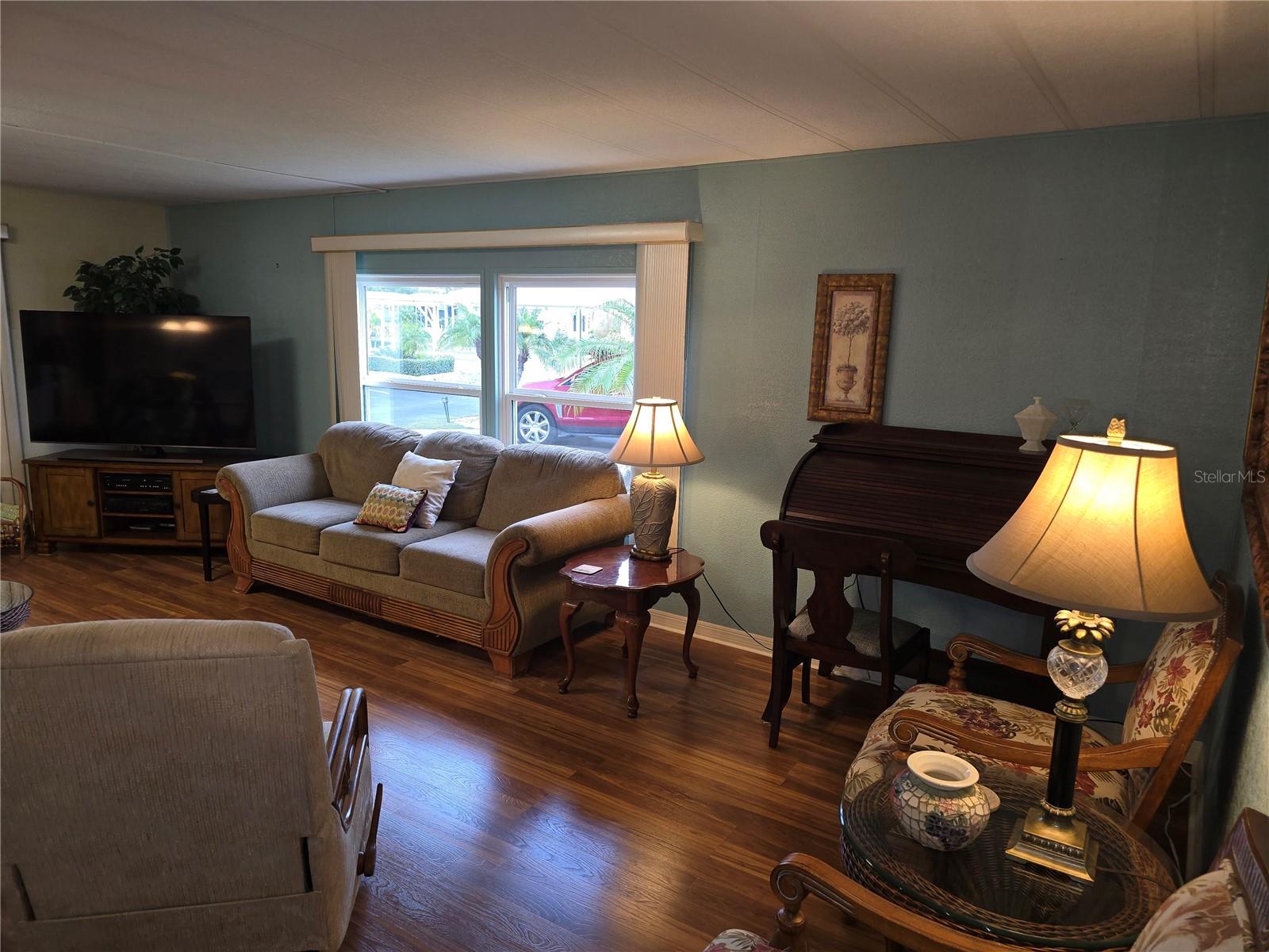 POLYNESIAN VILLAGE - Residential