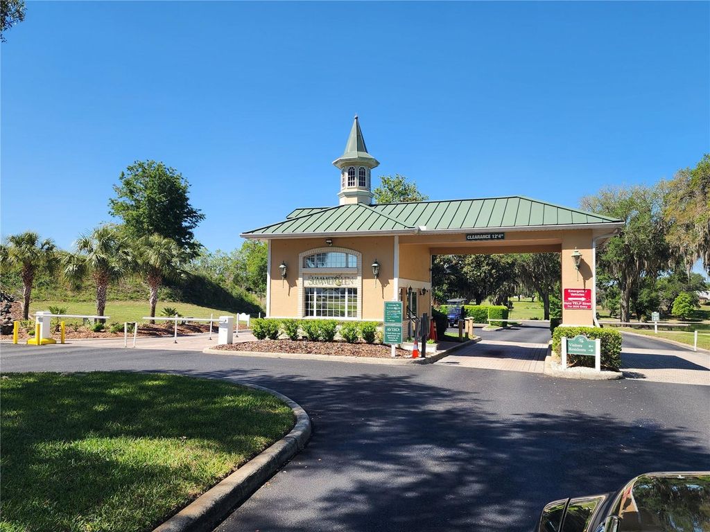 Photo of 1715 SW 157th Place Road, Ocala, FL 34473 (MLS # OM722871)