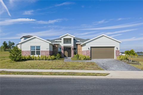 4 beds bed, 3.5 baths bath property at 208 Snowy Orchid Way, Lake Alfred, FL 33850