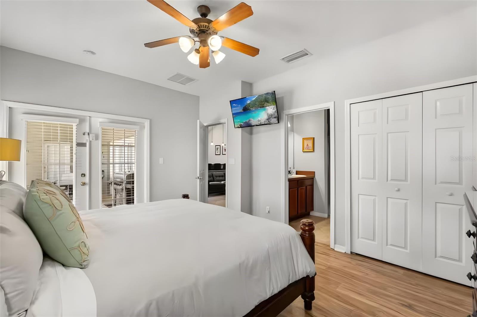 WYNDHAM POINTE - Residential