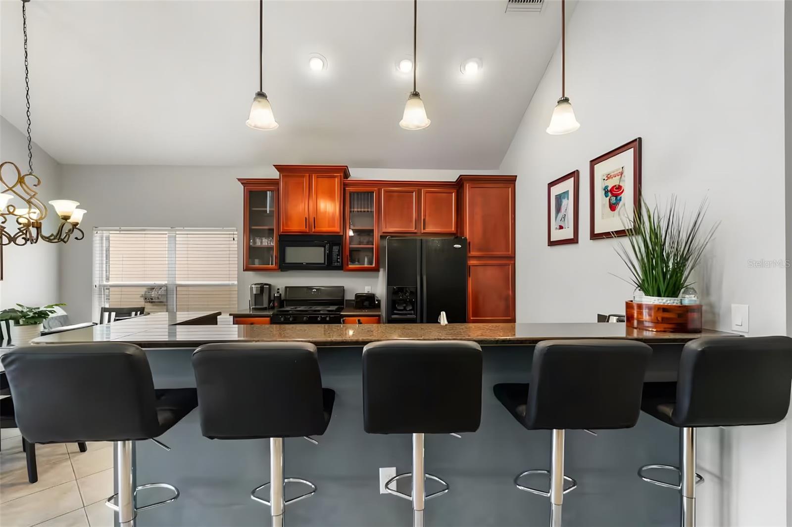 WYNDHAM POINTE - Residential