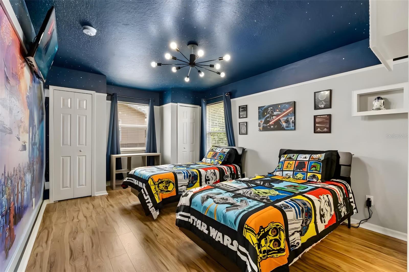 WYNDHAM POINTE - Residential