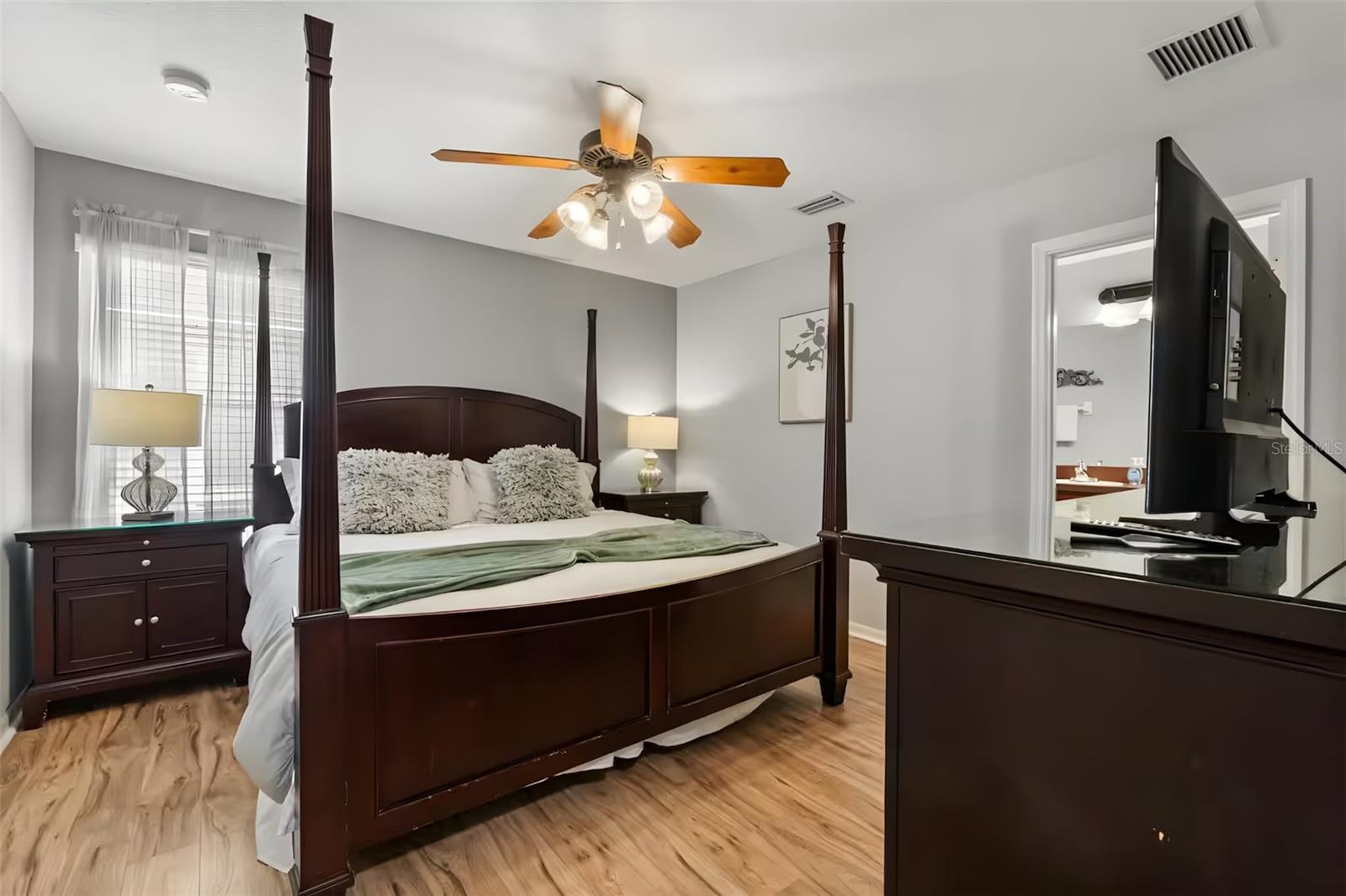 WYNDHAM POINTE - Residential