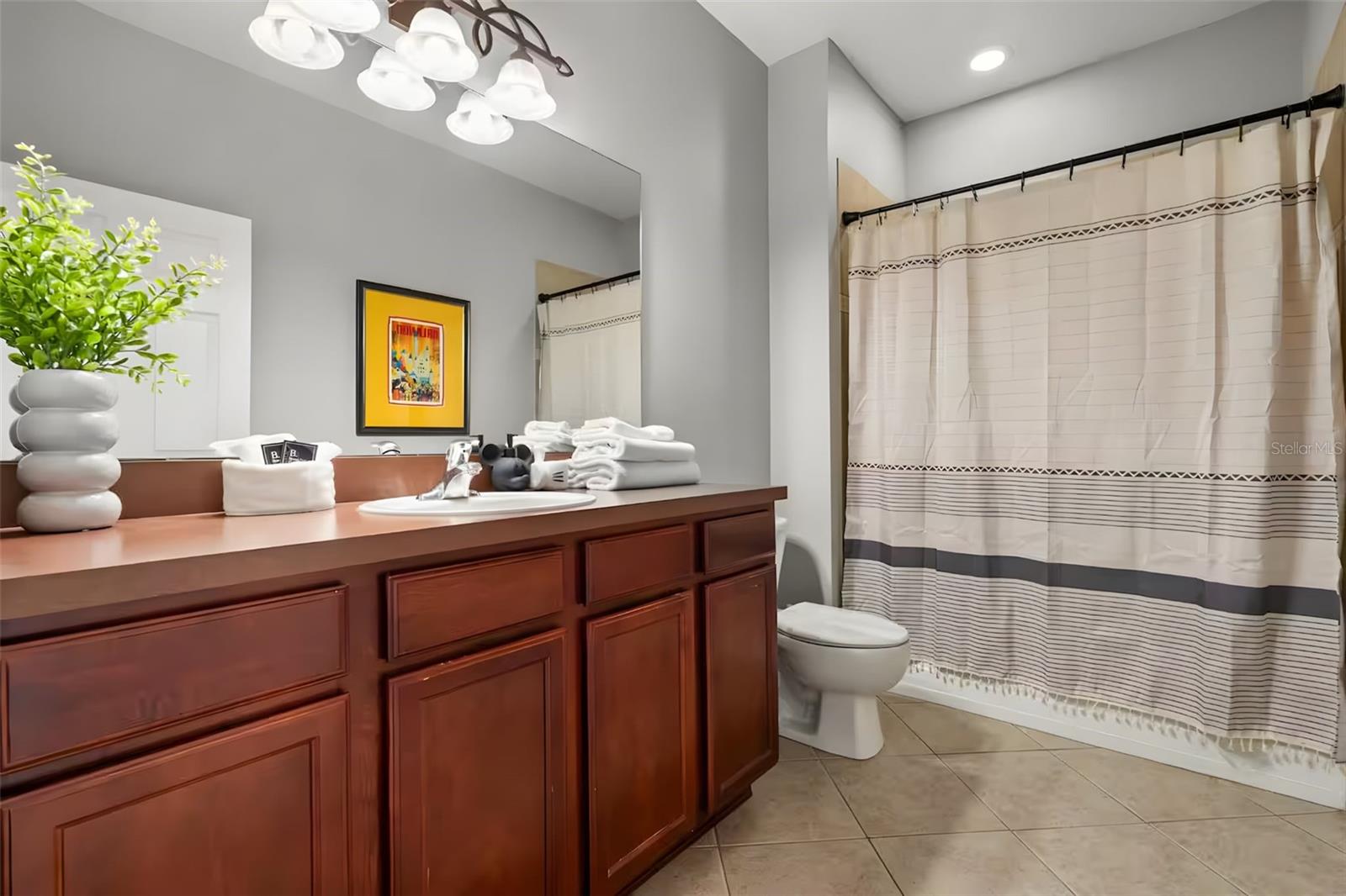 WYNDHAM POINTE - Residential