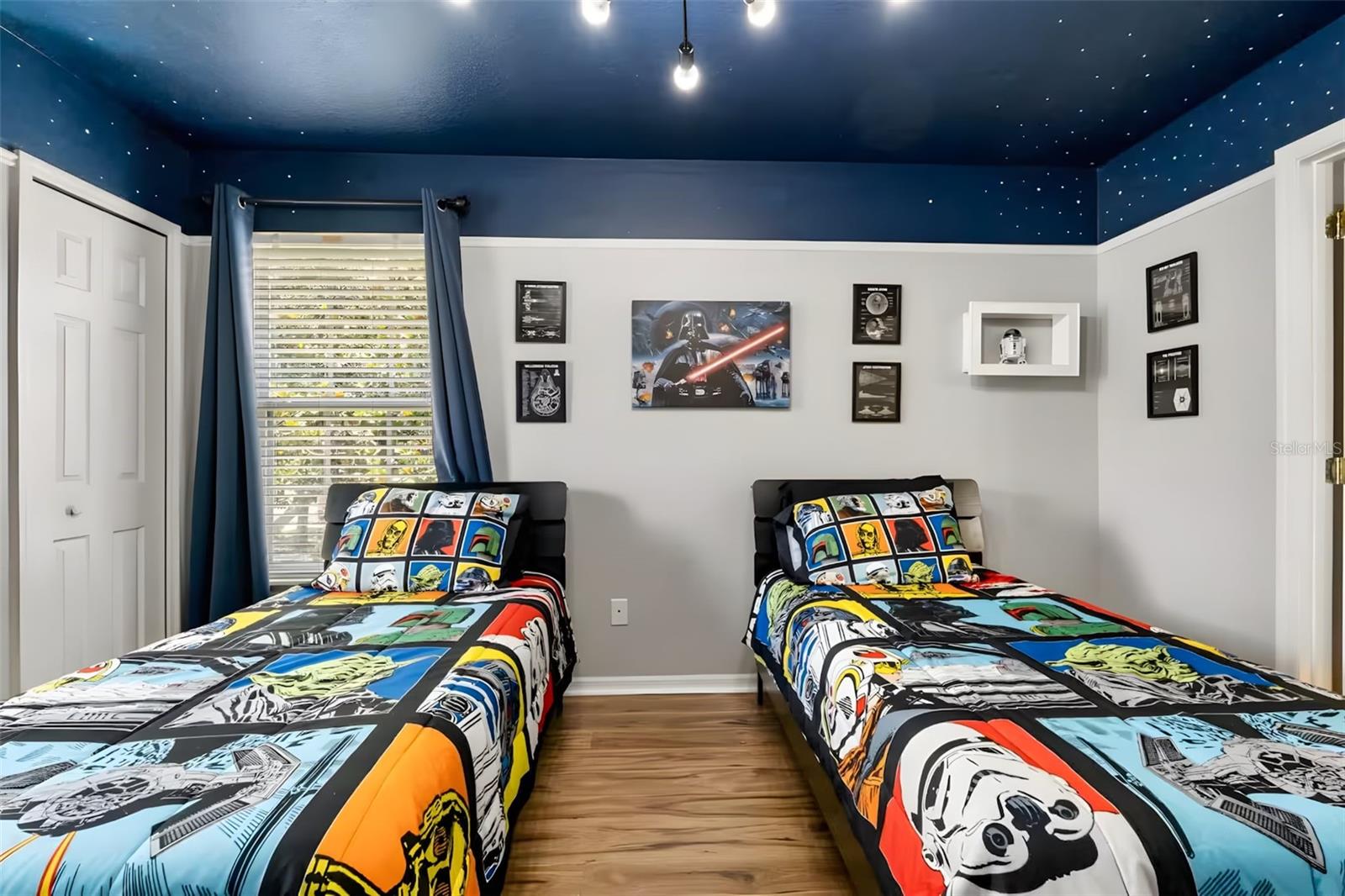 WYNDHAM POINTE - Residential