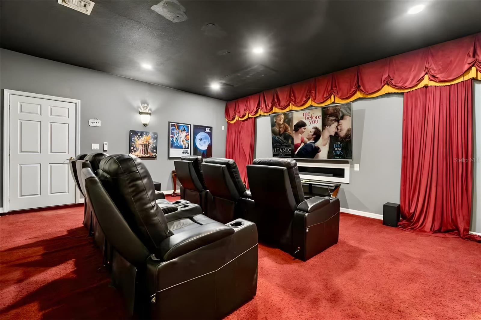 WYNDHAM POINTE - Residential