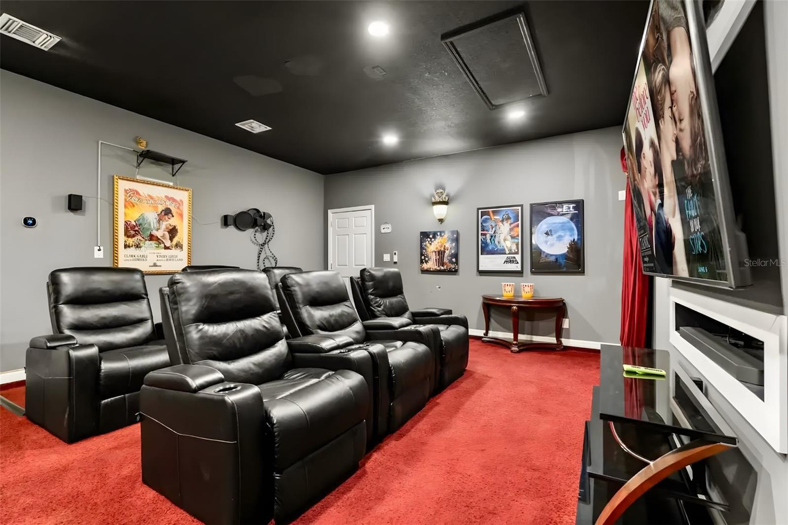 WYNDHAM POINTE - Residential