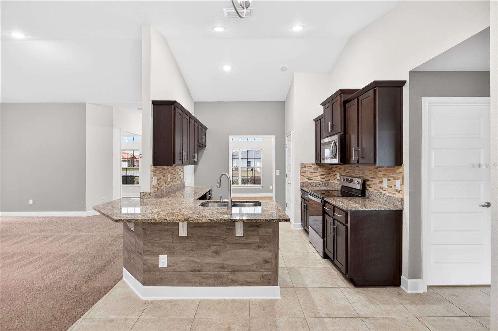 MEADOW GLENN UN 2 - Residential