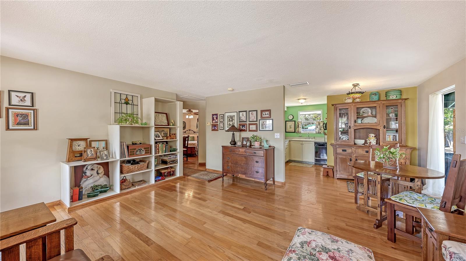 5343 BARBAROSSA AVENUE