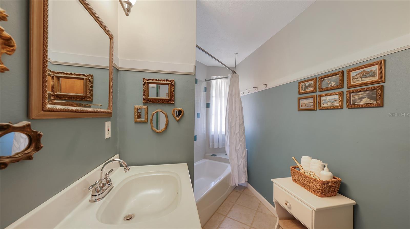 DE SOTO LAKES - Residential