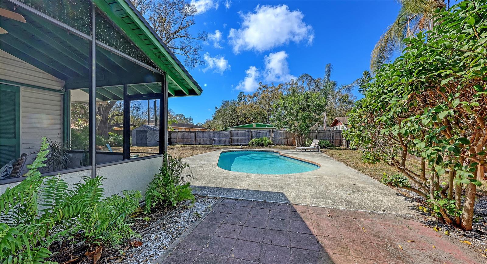 DE SOTO LAKES - Residential