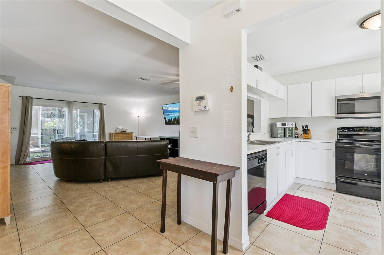 LAKEVIEW VILLAGE CONDO 14 - Residential