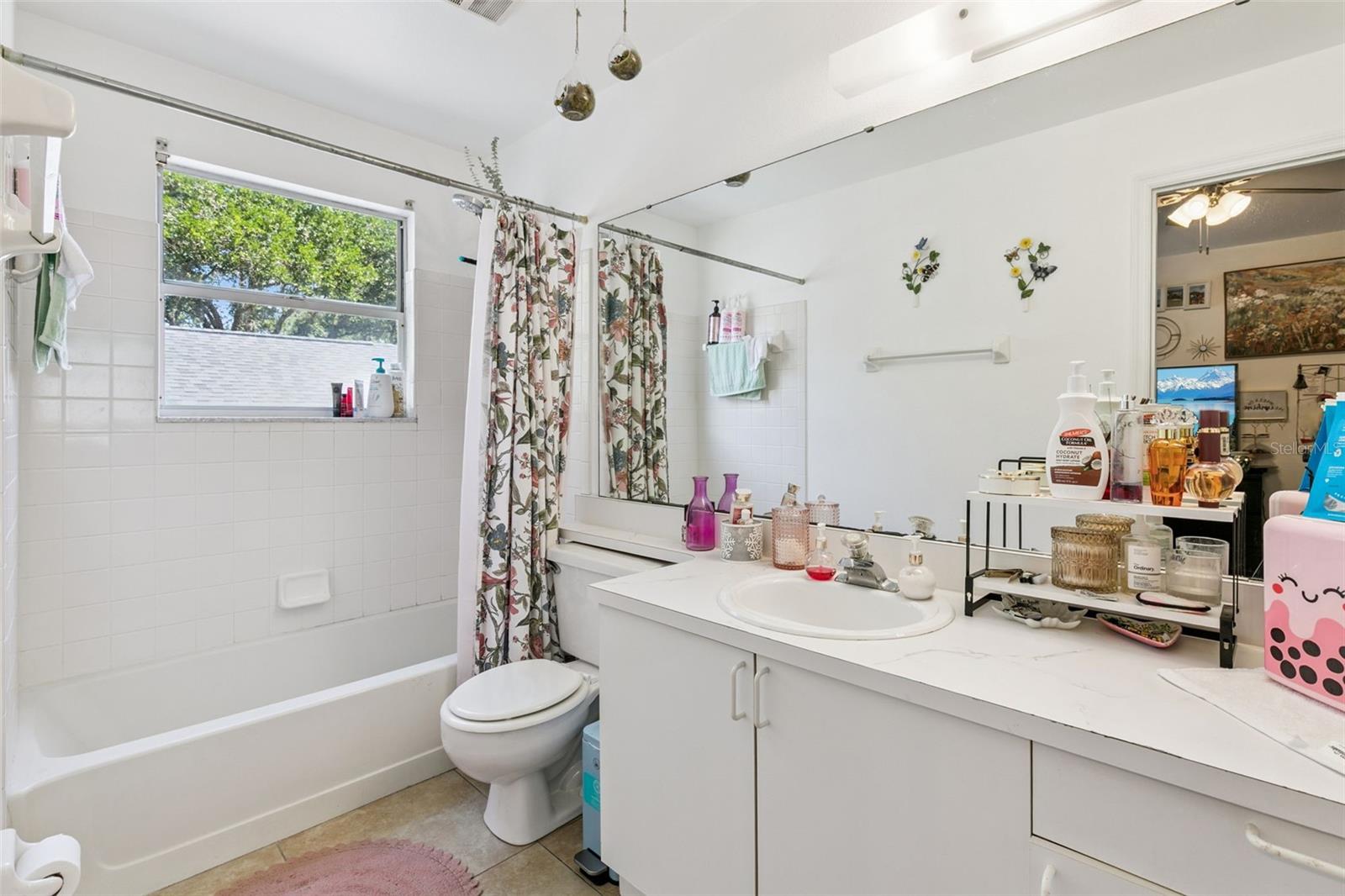 LAKEVIEW VILLAGE CONDO 14 - Residential