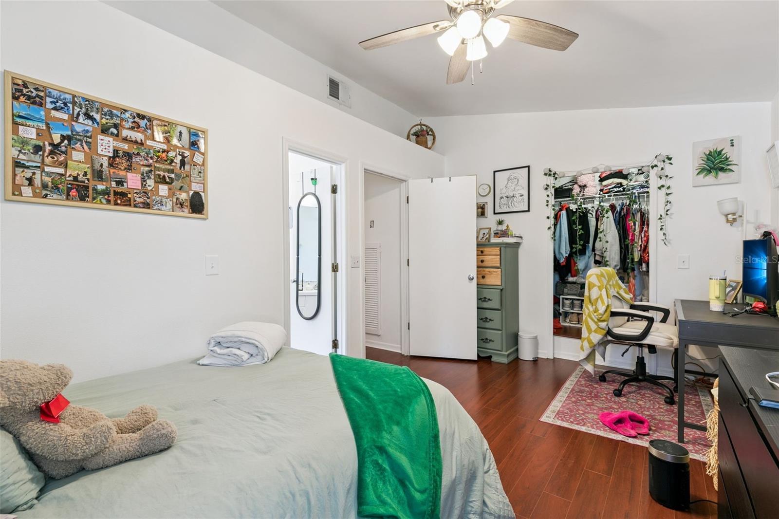 LAKEVIEW VILLAGE CONDO 14 - Residential