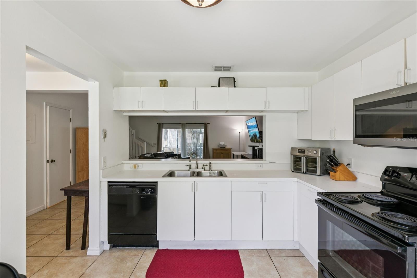 LAKEVIEW VILLAGE CONDO 14 - Residential