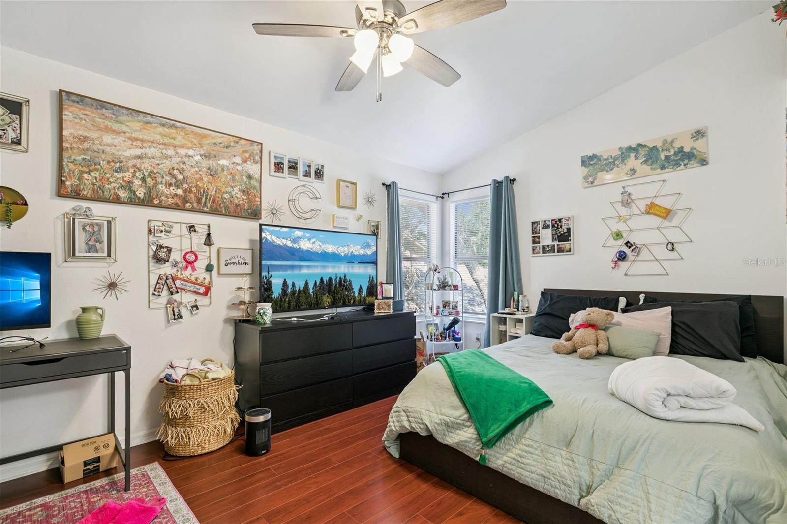 LAKEVIEW VILLAGE CONDO 14 - Residential