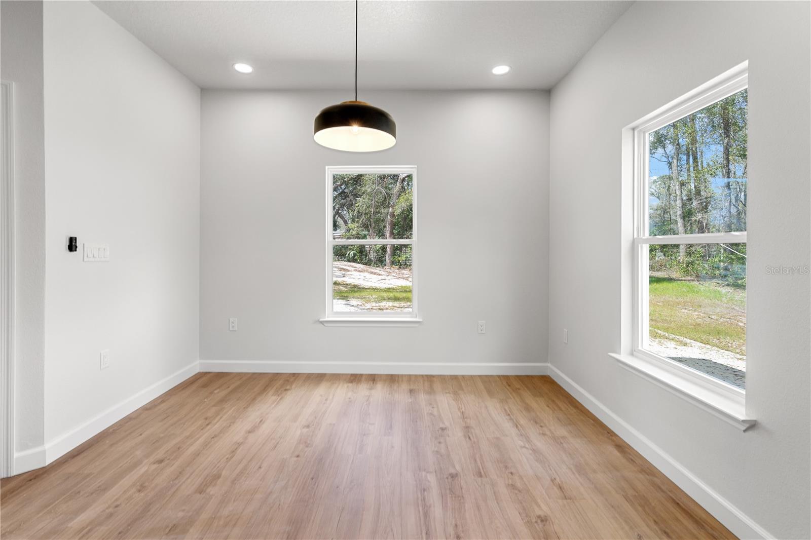 CHIEFLAND COUNTRY ESTATES - Residential