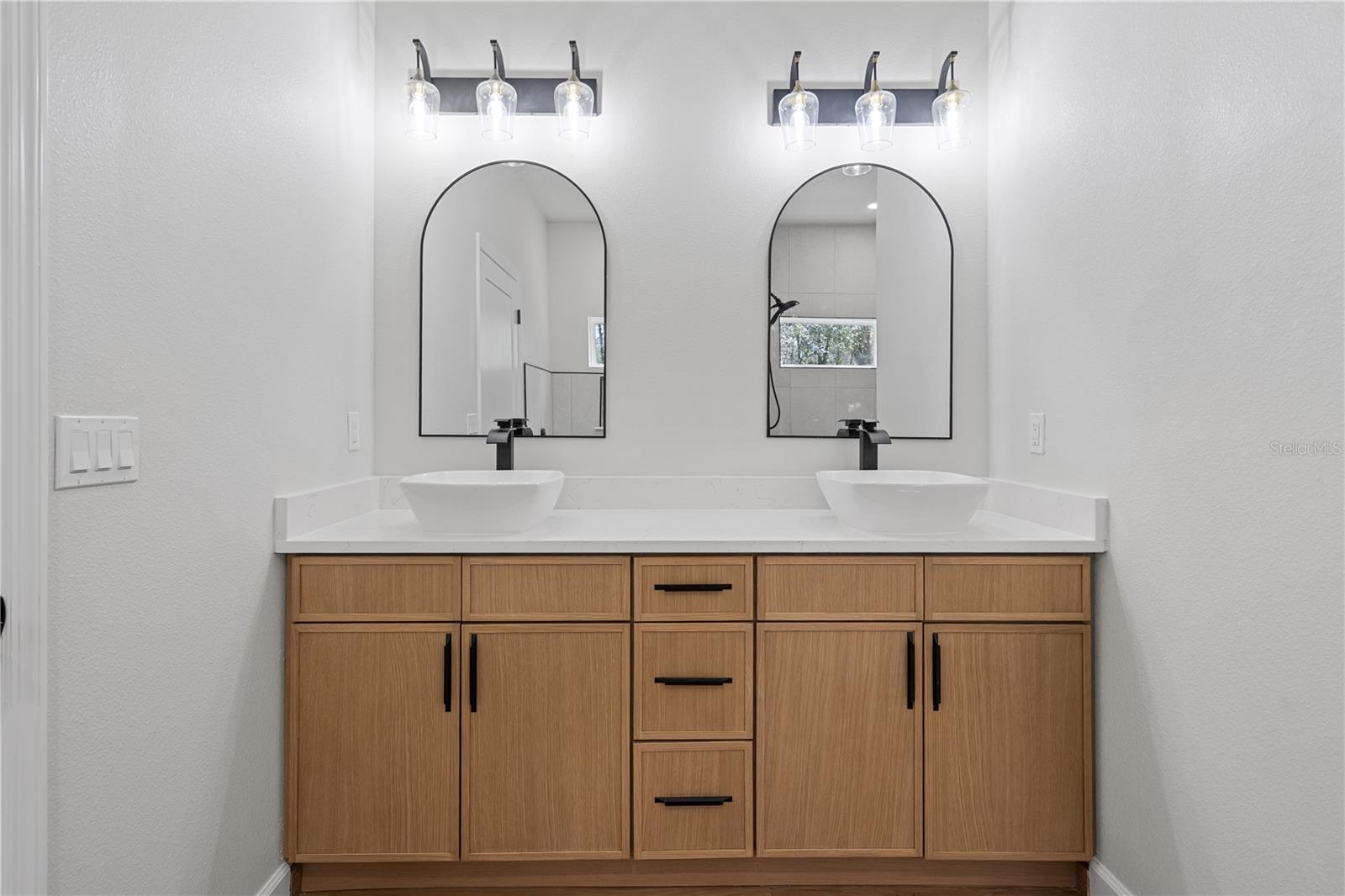 CHIEFLAND COUNTRY ESTATES - Residential