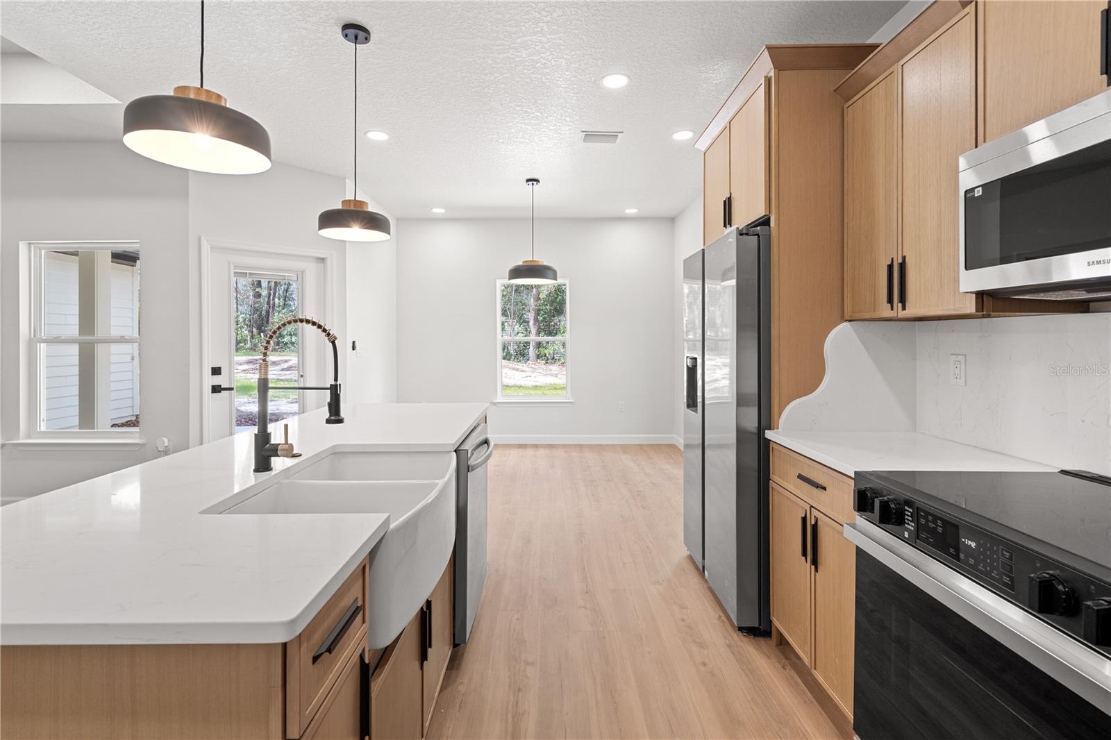 CHIEFLAND COUNTRY ESTATES - Residential